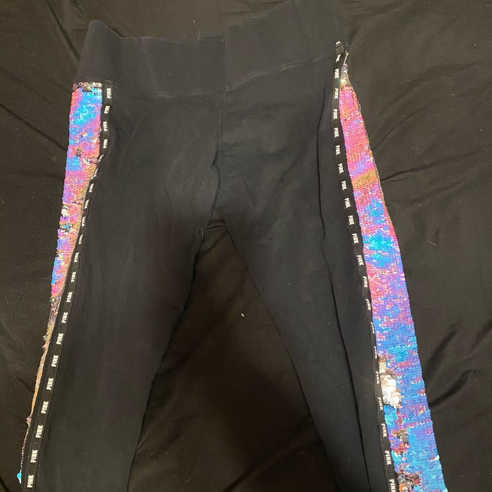 Pink yoga pants with sequin M